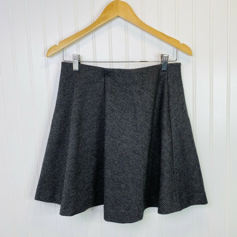 Gray Pleated Mini UNIQLO Skirt Size Medium